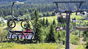 3 lanovky SkiResortu ČERNÁ HORA – PEC, elektrokola a koloběžky